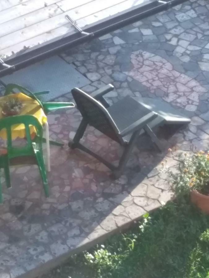 Aritzo Appartamento Romantico Exterior foto